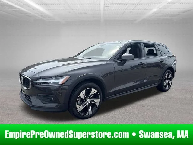 2025 Volvo V60 Cross Country
