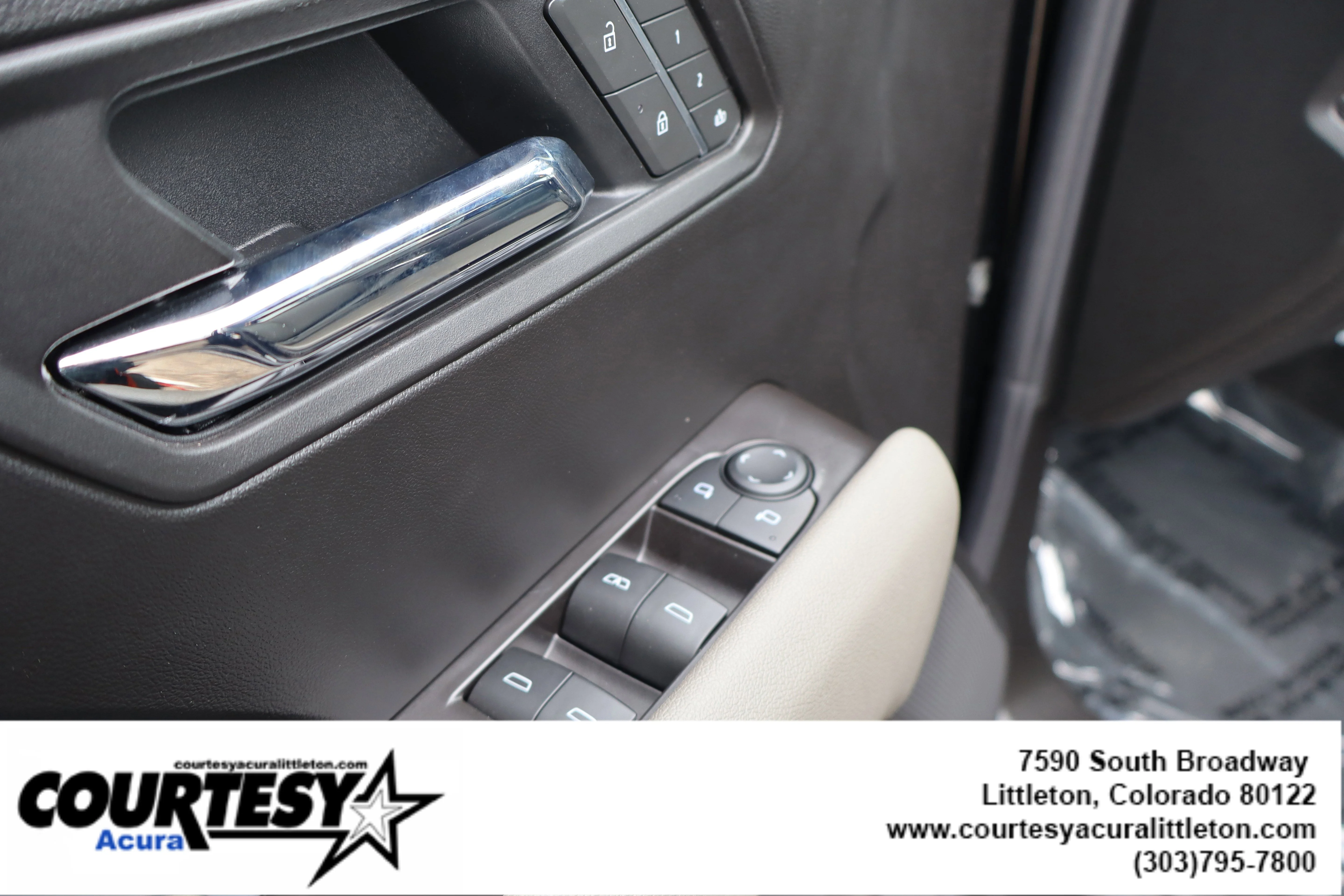 Used 2025 Black Chevrolet 4WD ZR2 image 25