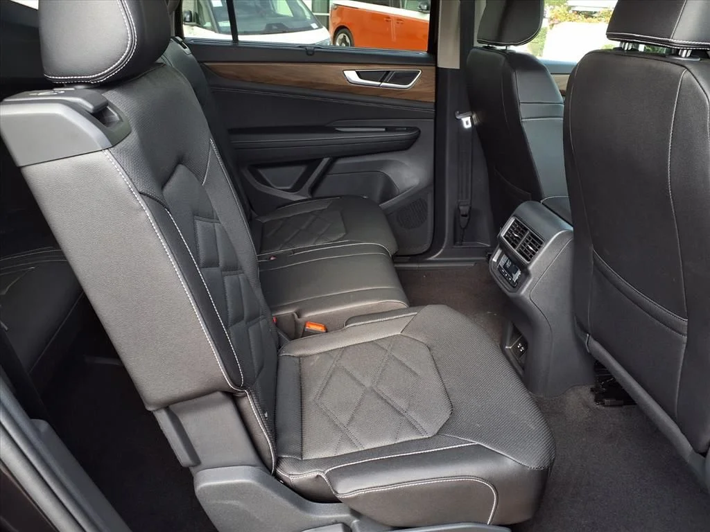 2026 Volkswagen Atlas SE w/Tech - Photo 21