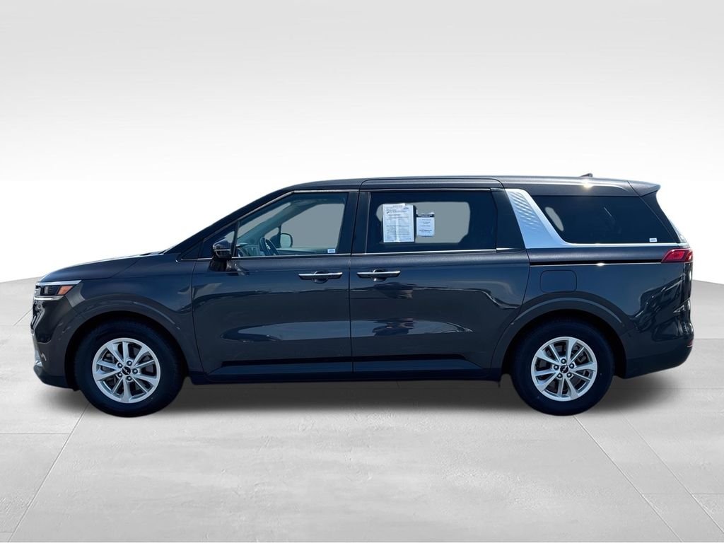 Used 2024 Gray Kia LX image 5