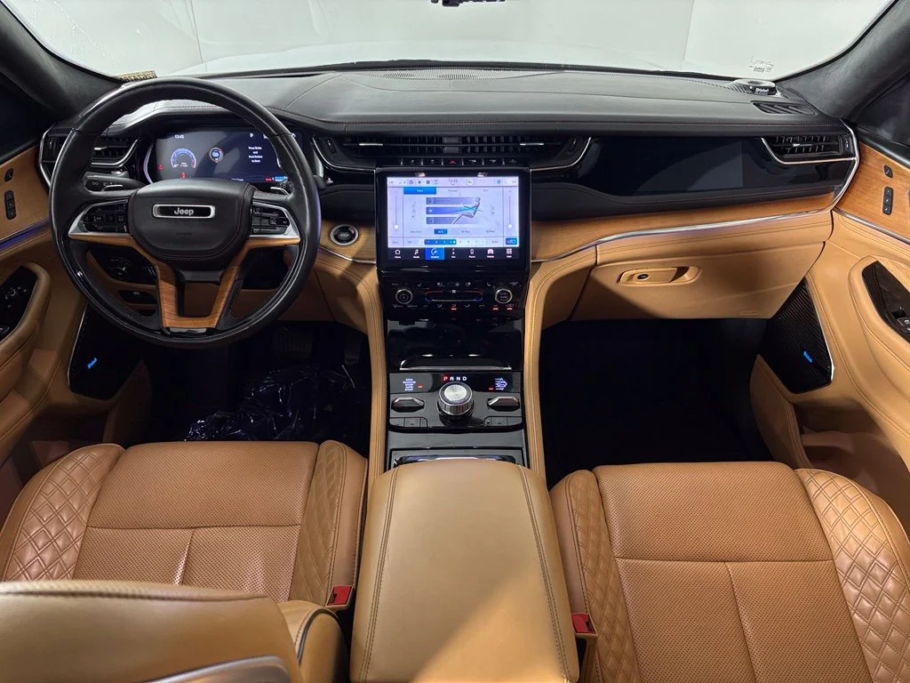 Used 2023 White Jeep Summit image 33