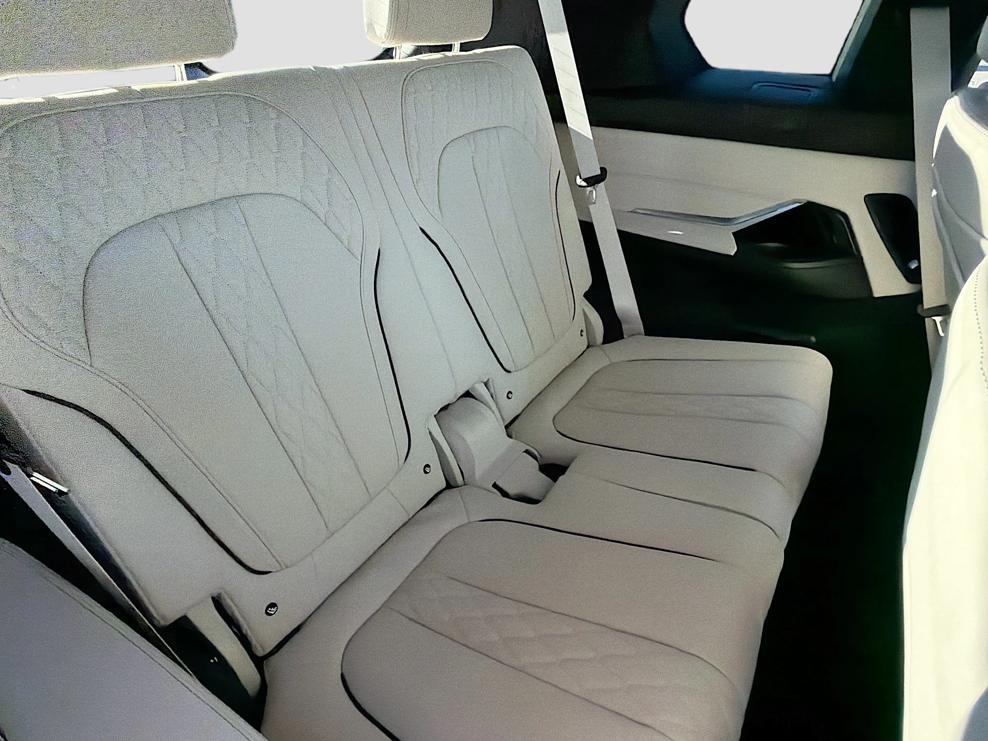 New 2026 Alpine White BMW ALPINA XB7 image 21