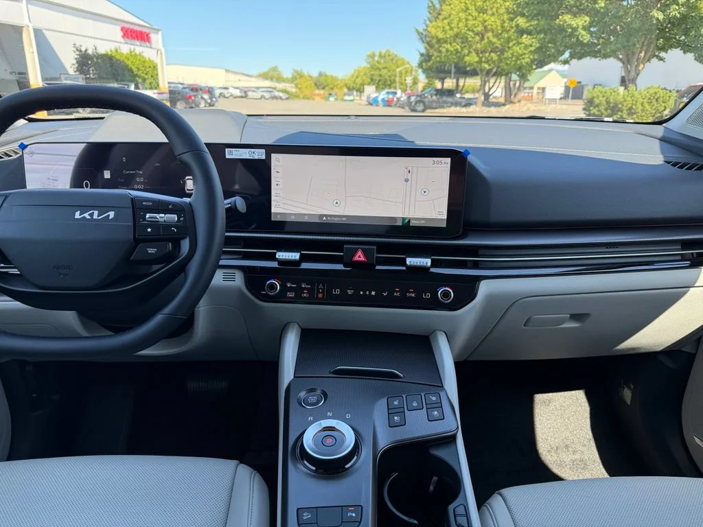 New 2027 Heritage Blue Kia SX-Prestige image 23