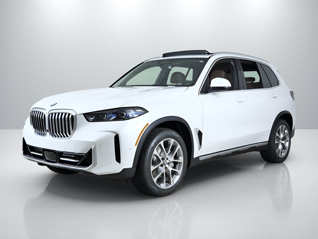Used 2026 Mineral White Metallic BMW xDrive40i image 1
