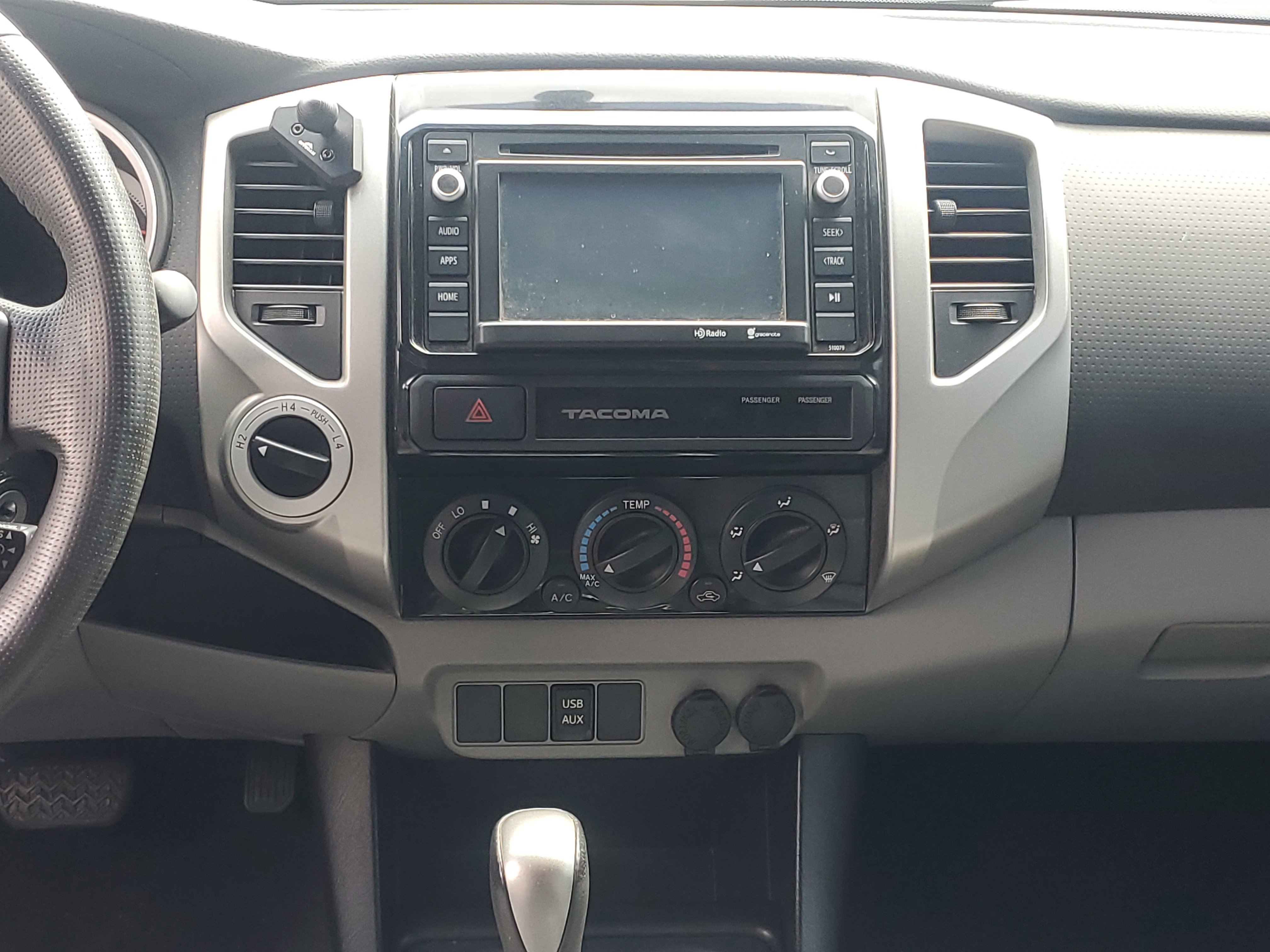 Used 2015 Pyrite Mica Toyota Base image 15