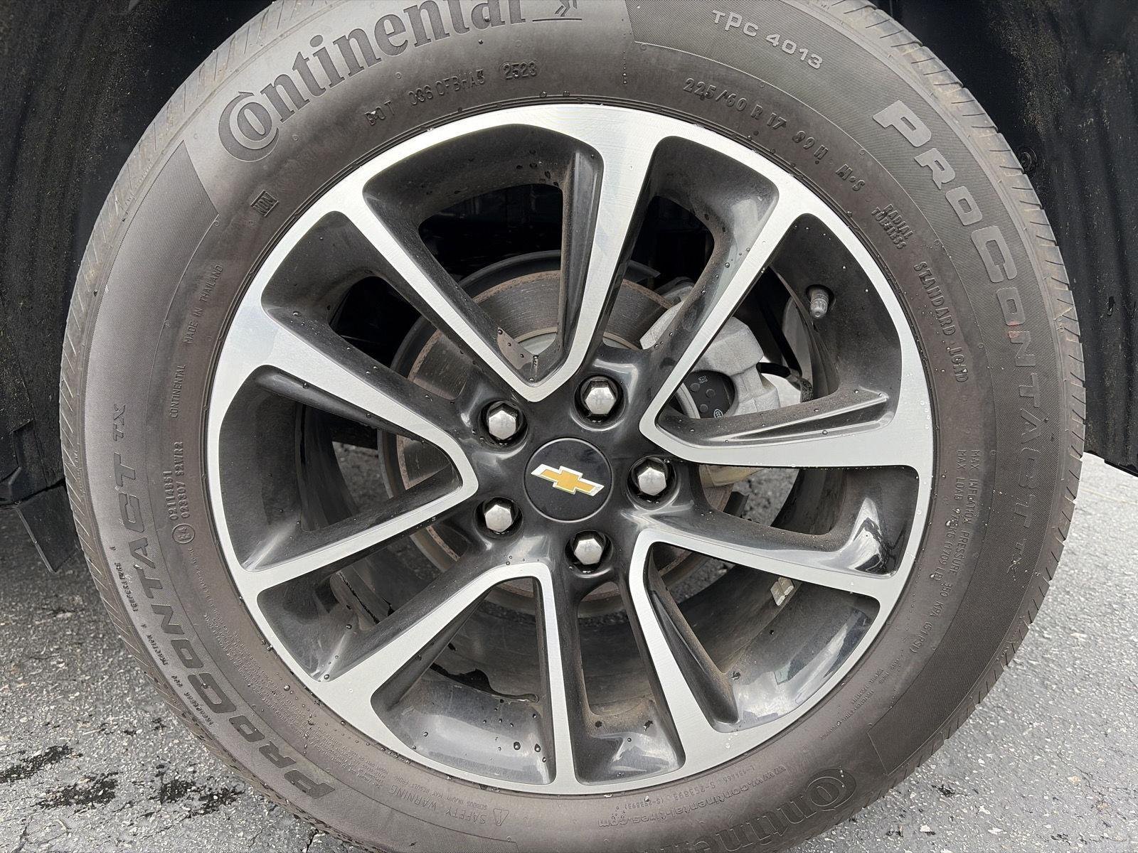 Used 2024 Sterling Gray Metallic Chevrolet LT image 9