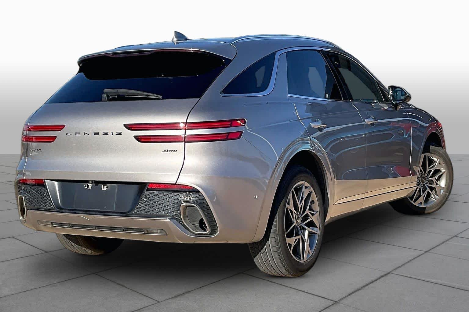 Used 2022 Savile Silver Genesis 2.5T image 11