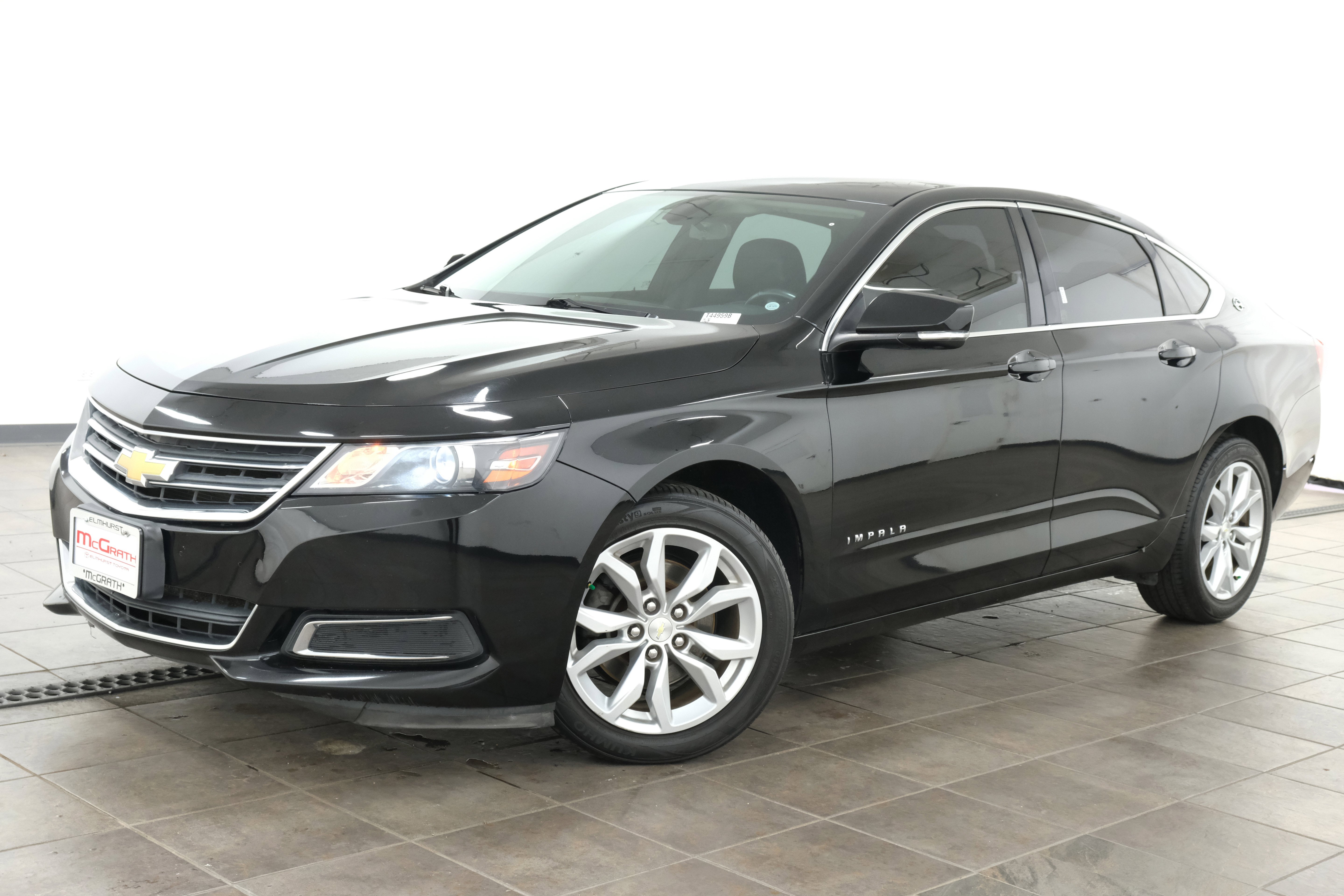 Used 2017 Chevrolet Impala 1LT with VIN 2G1105S35H9120699 for sale in Elmhurst, IL