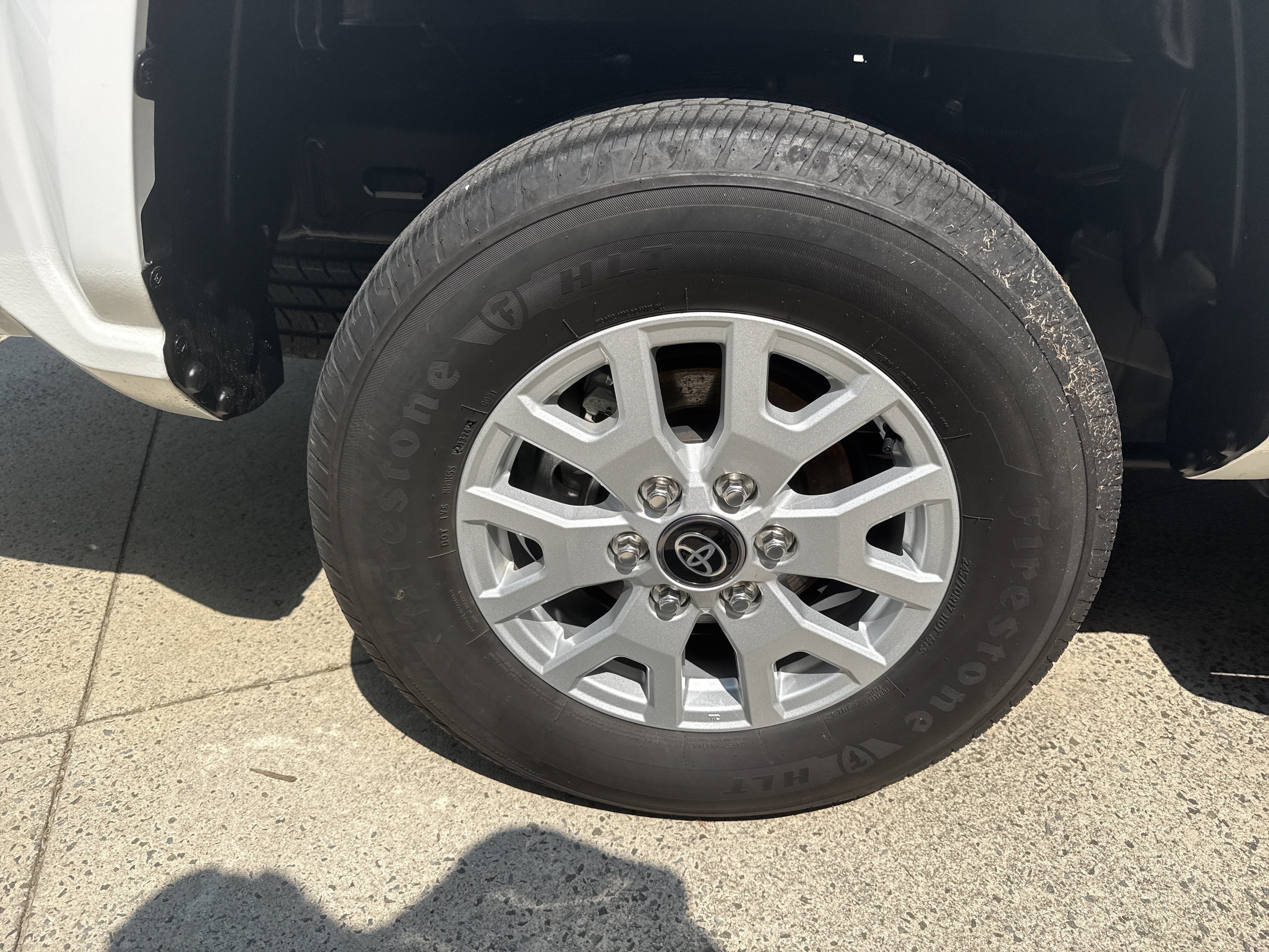 Used 2024 Ice Toyota SR5 image 17