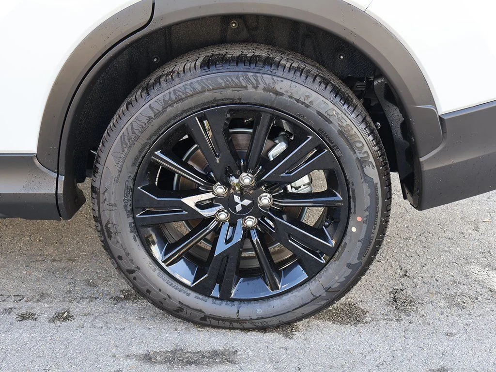 2026 Mitsubishi Eclipse Cross LE - Photo 19