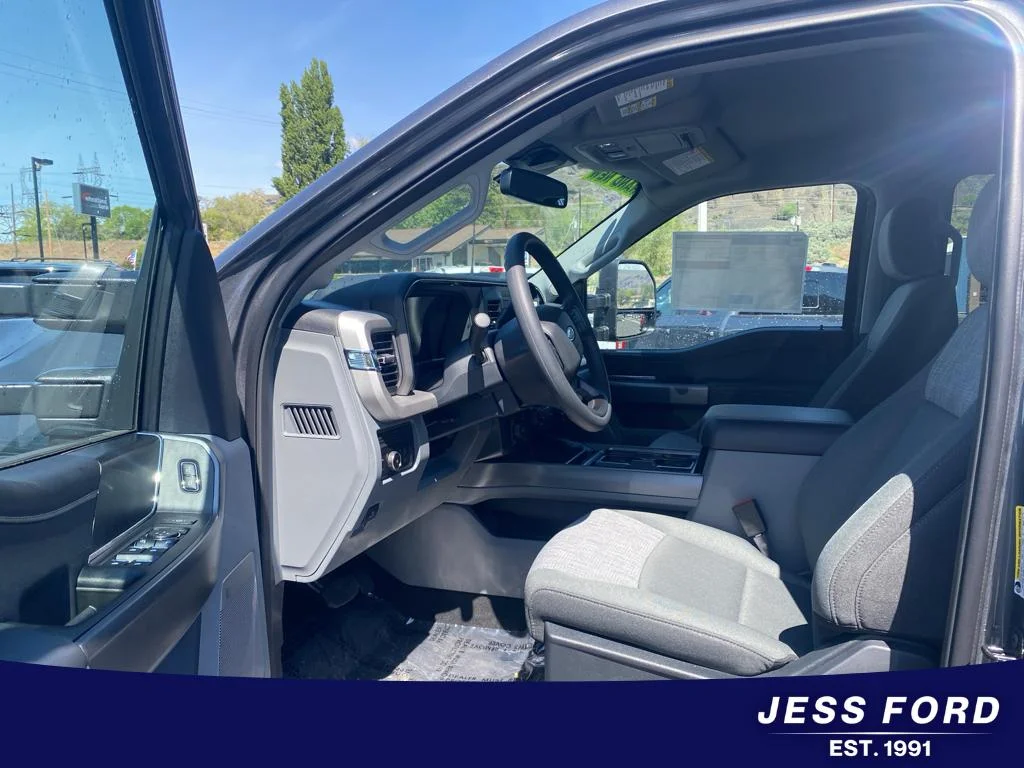 2026 Ford F-250 Super Duty XLT - Photo 9