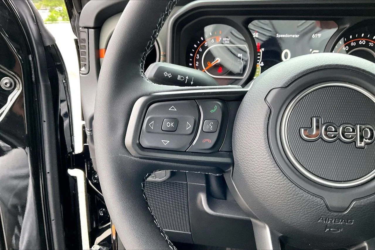 New 2026 Black Clearcoat Jeep Mojave X image 27