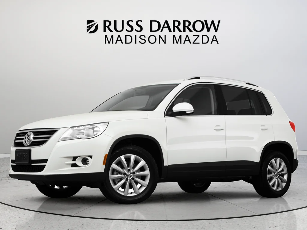 Used 2011 White Volkswagen S image 1