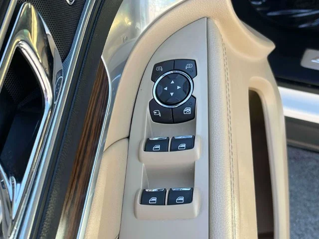 Used 2016 White Ford Limited image 27