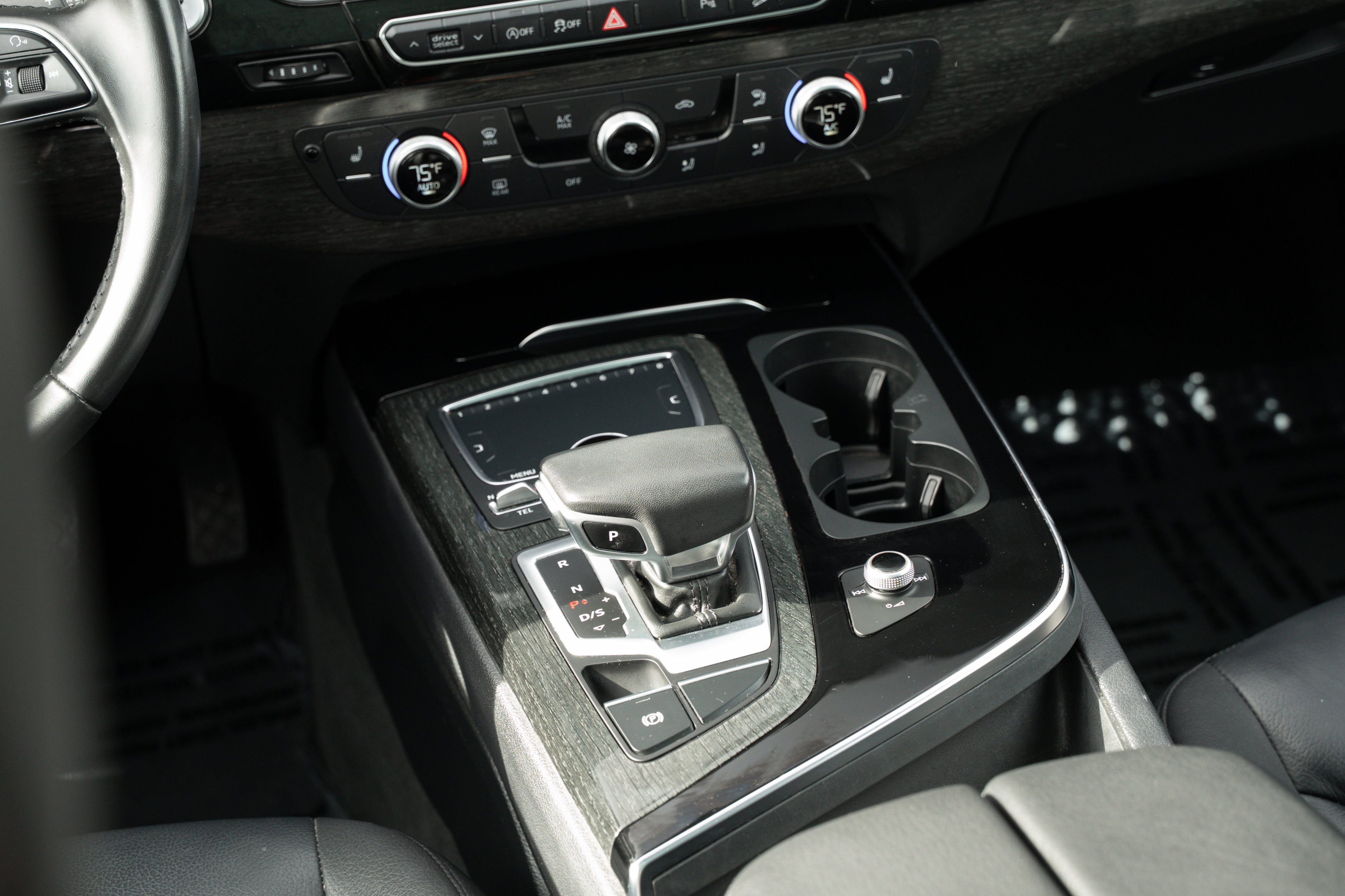 Used 2019 Night Black Audi Premium Plus image 12