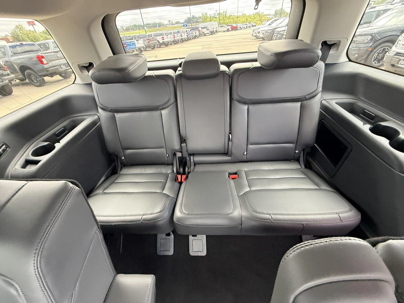 New 2027 Dark Matter Gray Metallic Ford Active image 21