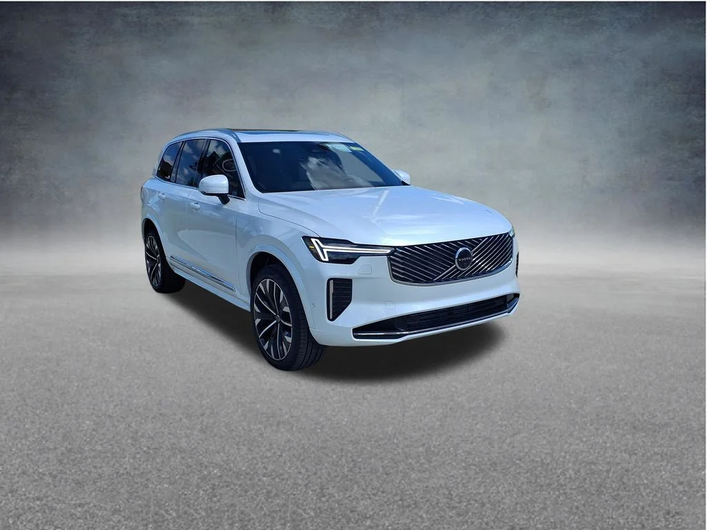 2026 Volvo XC90 Plus