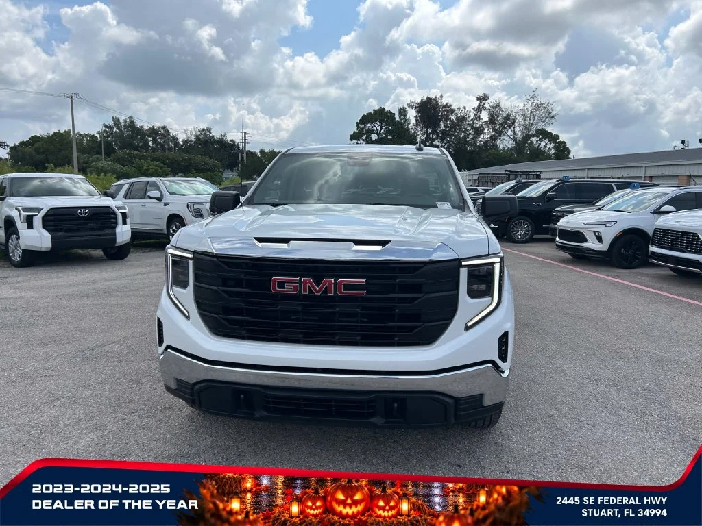 New 2026 Summit White GMC Pro image 2