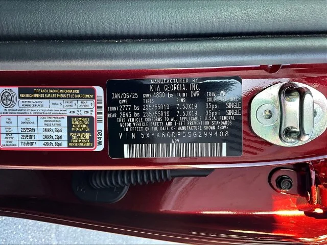 Used 2025 Red Kia X-Line image 23