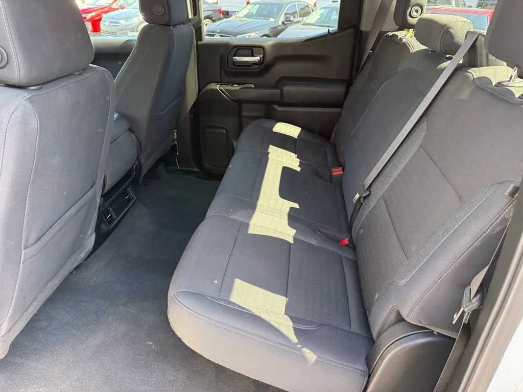 Used 2023 SUMMIT WHITE Chevrolet Custom image 18