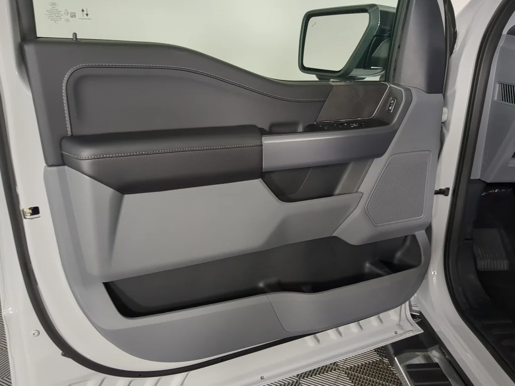 New 2026 AVALANCHE Ford XLT image 11