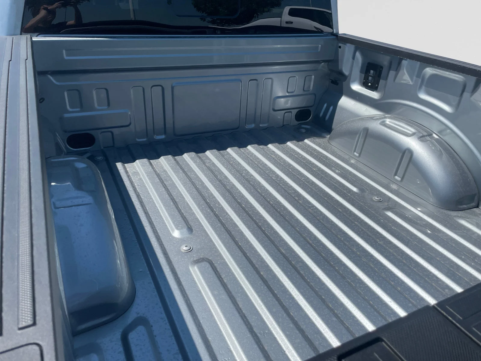 New 2026 Iconic Silver Metallic Ford XLT image 10
