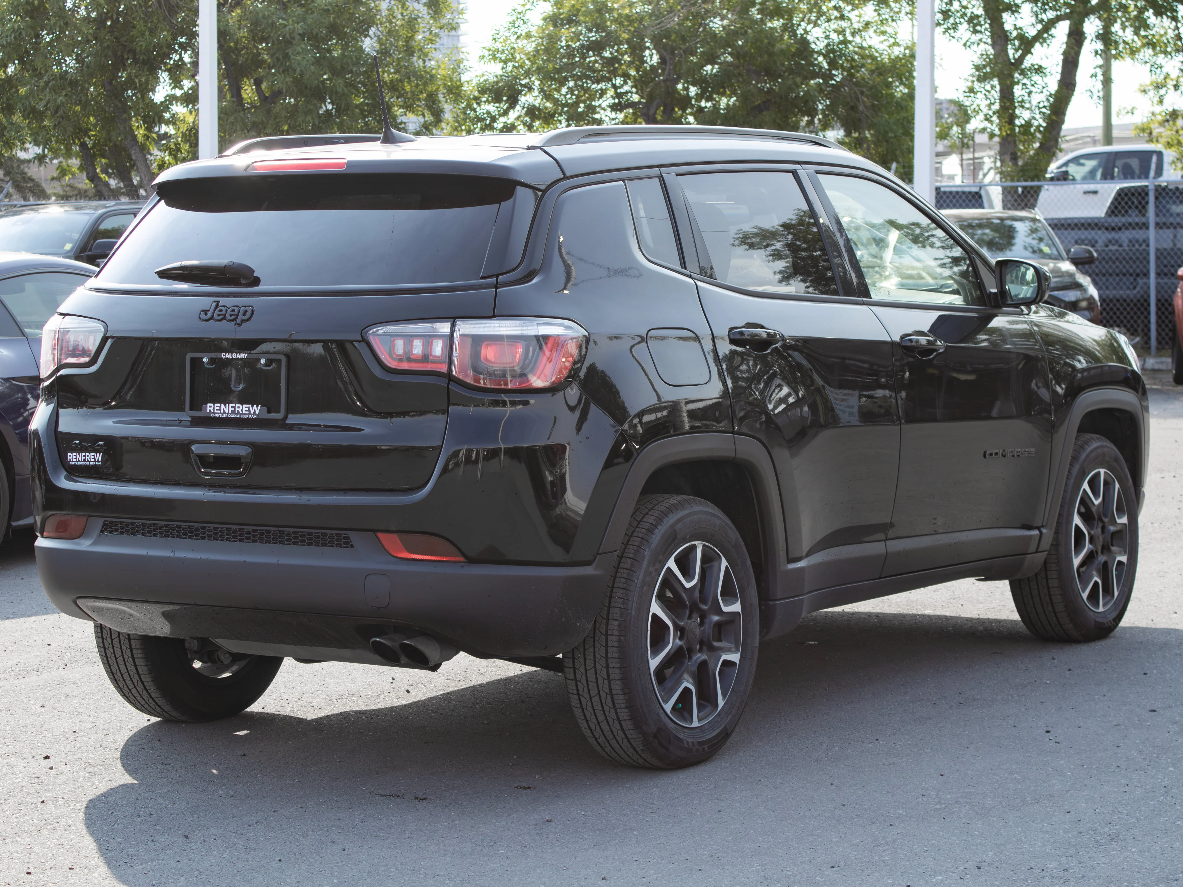 Certified Used 2020 Black Jeep Upland Edition * Heated Seats | 2.4L MultiAir | Apple CarPlay | Backup Camera | Remote Start image 16