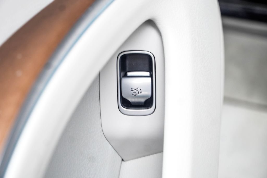 Used 2024 Blue Mercedes-Benz 450 image 42