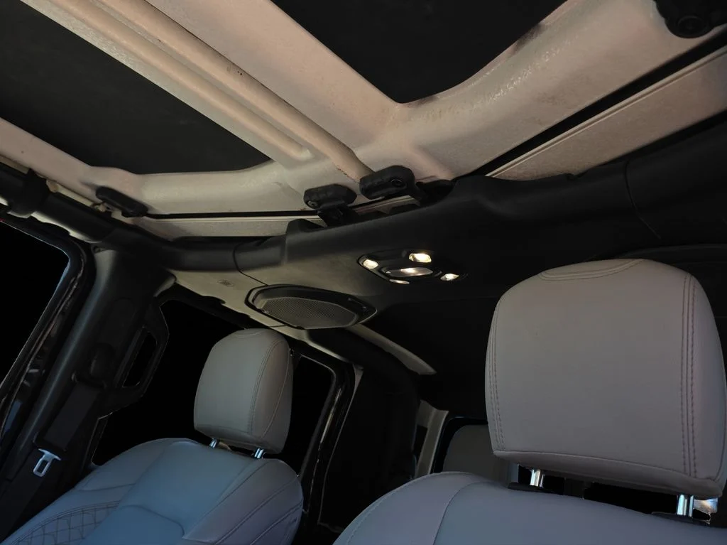 Used 2022 Black Jeep Overland image 8
