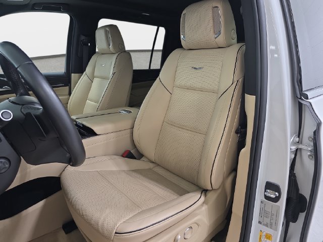 Used 2023 CRYSTAL WHITE TRICOAT Cadillac 4WD Premium Luxury image 14