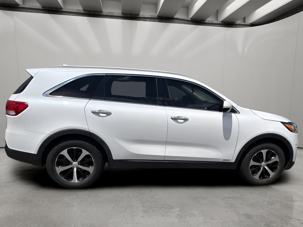 Used 2016 Snow White Pearl Kia EX image 5