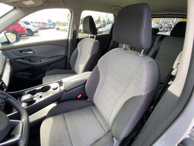Used 2023 Brilliant Silver Metallic Nissan SV image 13