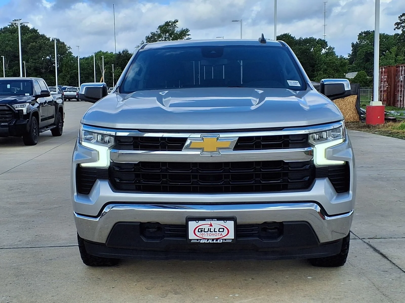 Used 2022 Silver Chevrolet LT image 4