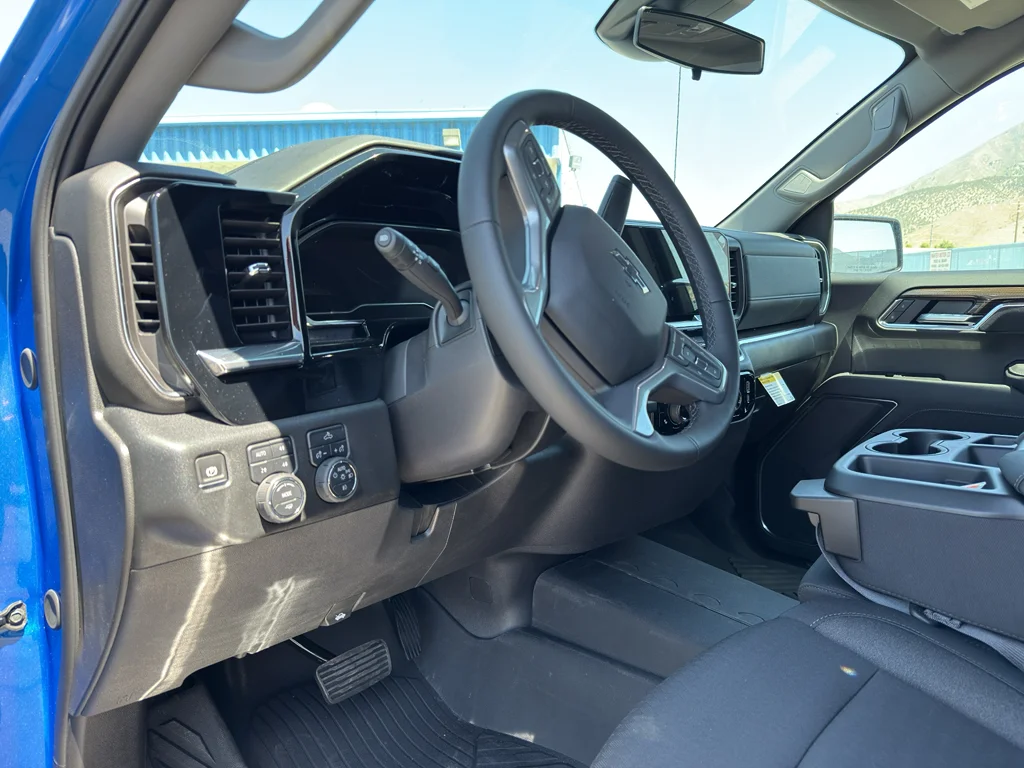 2025 Chevrolet Silverado 1500 RST - Photo 12