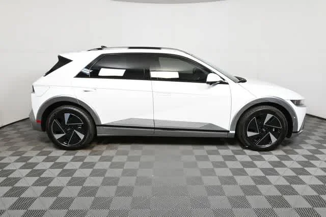 New 2026 Atlas White Matte Hyundai Limited image 7