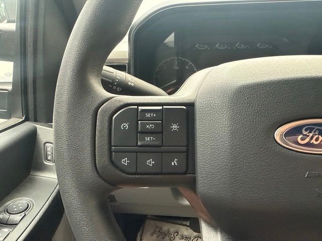 2025 Ford F-350 Super Duty Chassis Cab XL - Photo 15