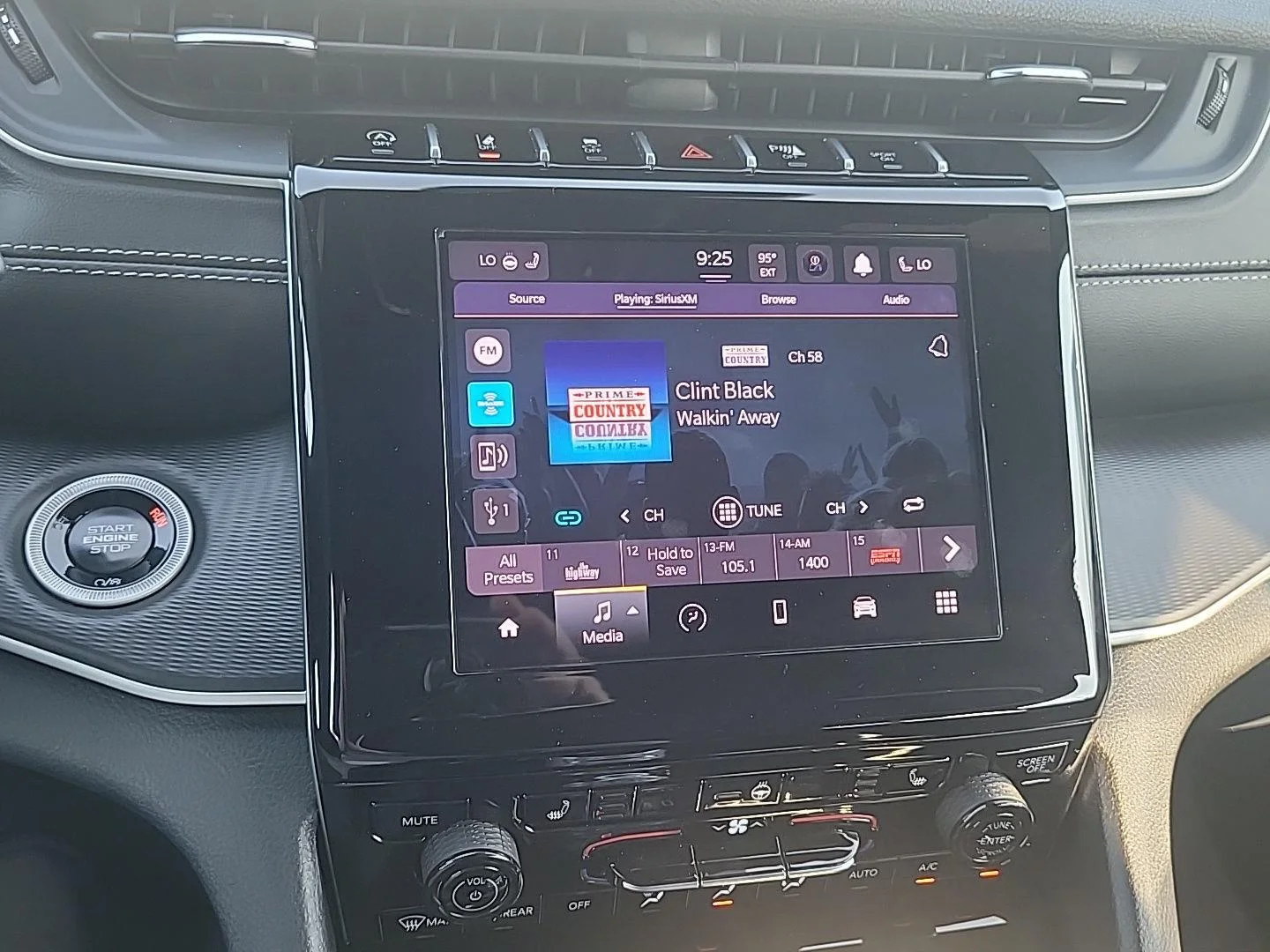 Used 2025 Silver Zynith Jeep Altitude X image 7