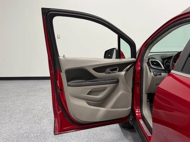 Used 2016 Red Buick Base image 11