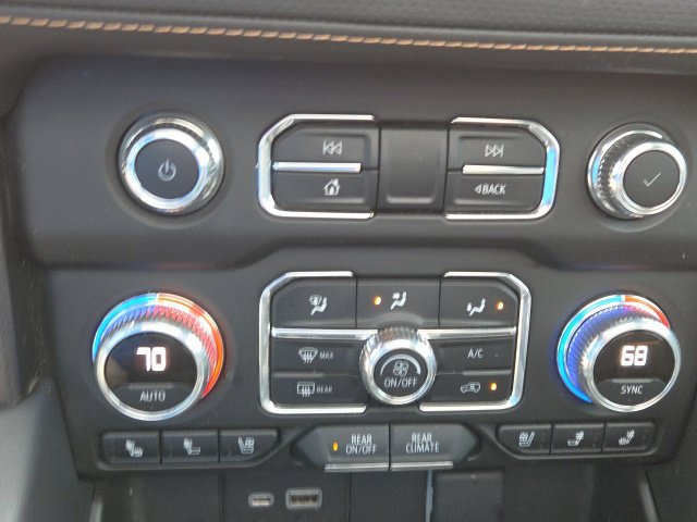 Used 2023 Silver GMC AT4 image 43