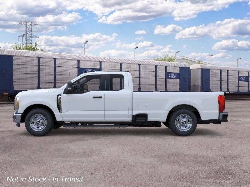 New 2026 Oxford White Ford XL image 3
