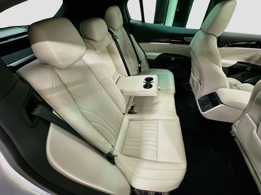 Used 2023  Maserati Modena image 28