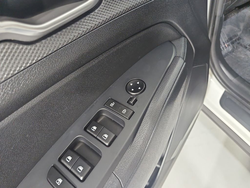 Used 2024 White Kia LX image 12