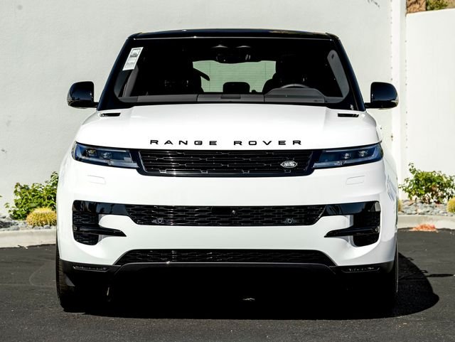 New 2026 Fuji White Land Rover SE image 3