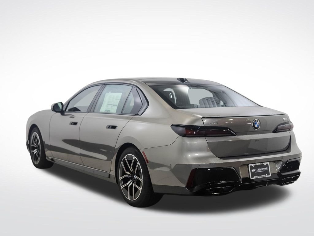 Used 2025 Gray Metallic BMW 760i xDrive image 3