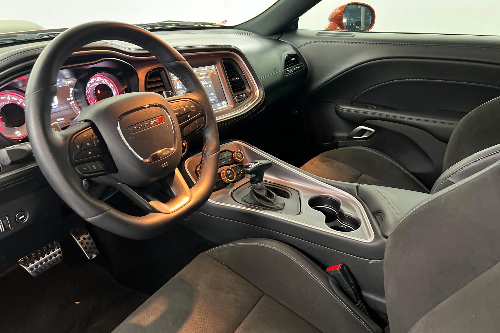 2022 Dodge Challenger R/T - Photo 16