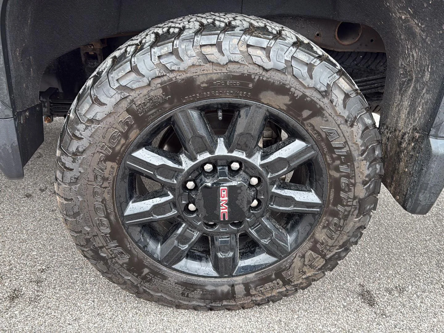 Used 2024 Onyx Black GMC AT4 image 16