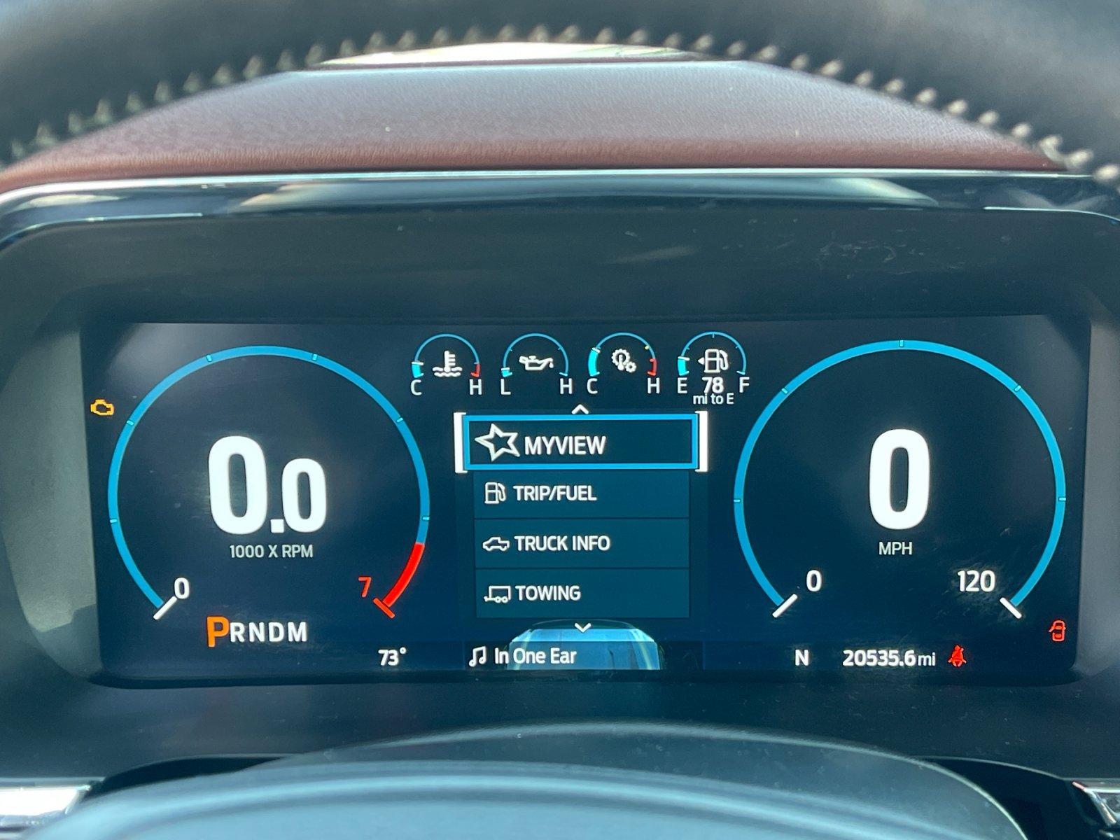 Used 2023 Gray Metallic Ford Lariat image 28