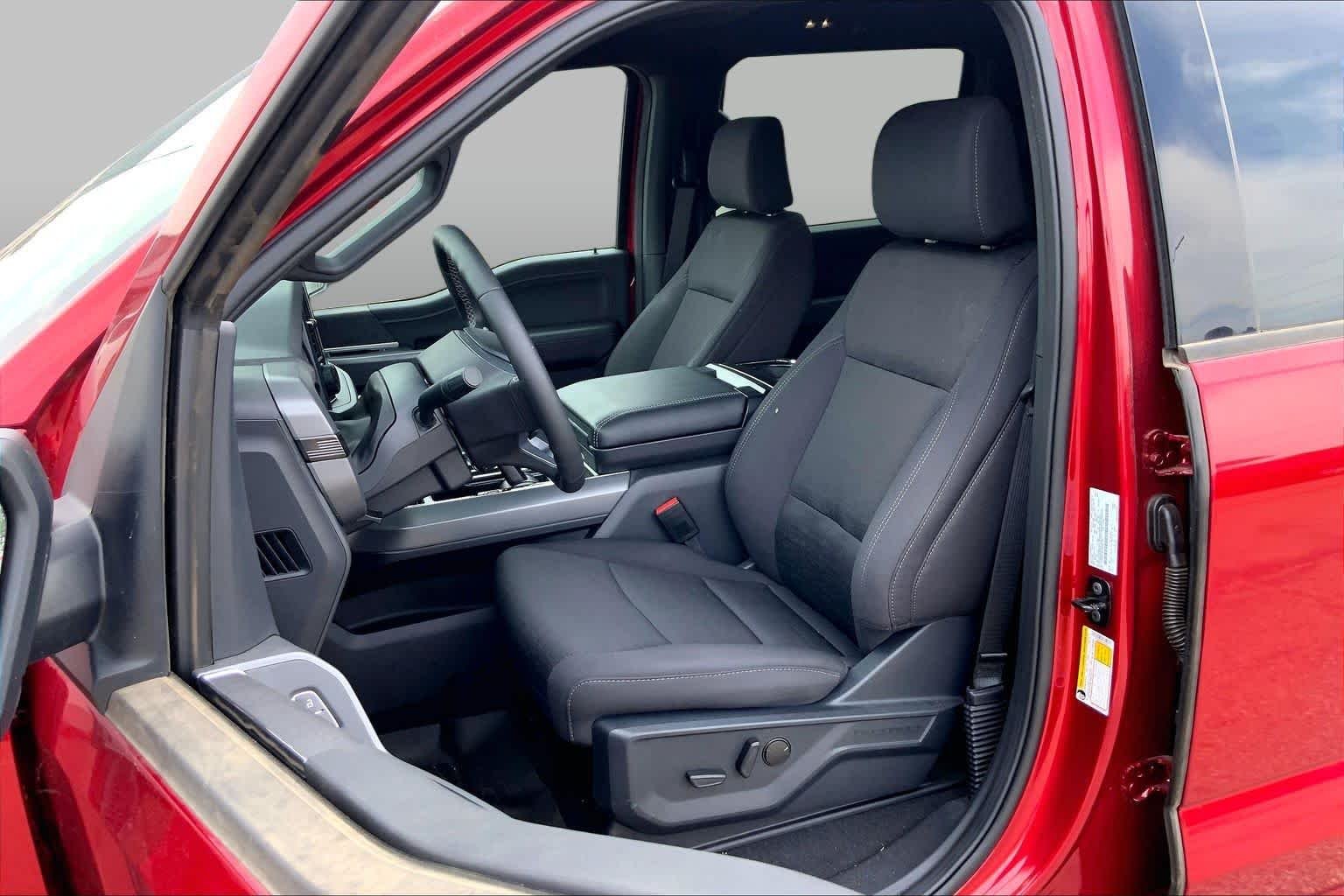 2026 Ford F-150 XLT - Photo 9