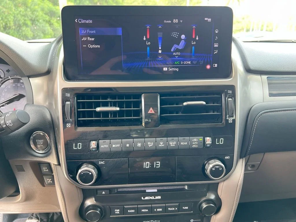 2023 Lexus GX PREMIUM - Photo 18