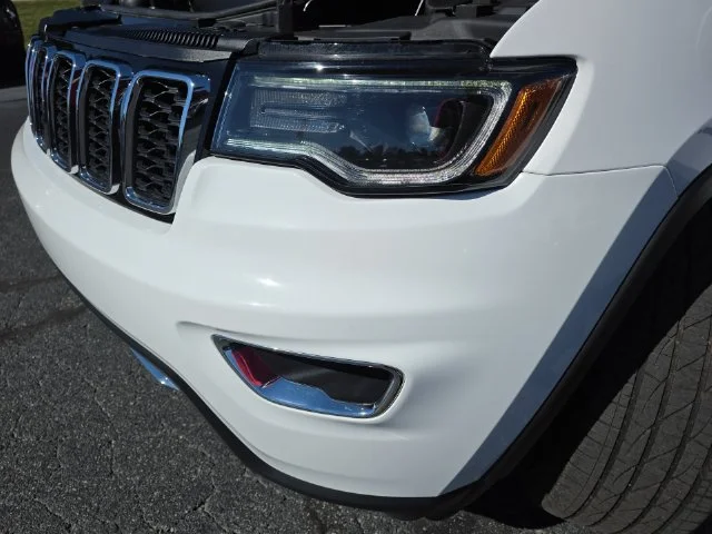 Used 2022 White Jeep Limited image 33